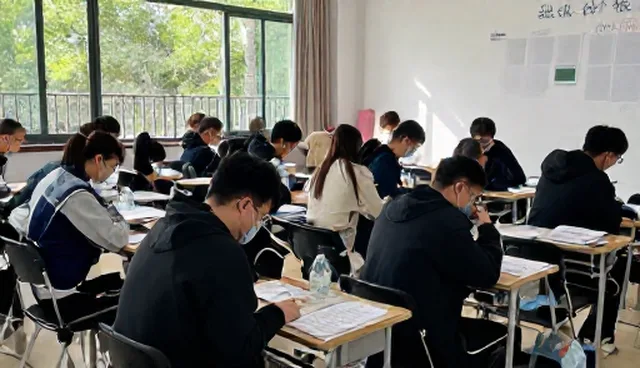 考试辅导服务中常见问题与处理方法
